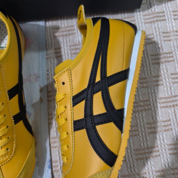 Onitsuka Tiger Yellow Casual Shoes - Picture 4 of 7
